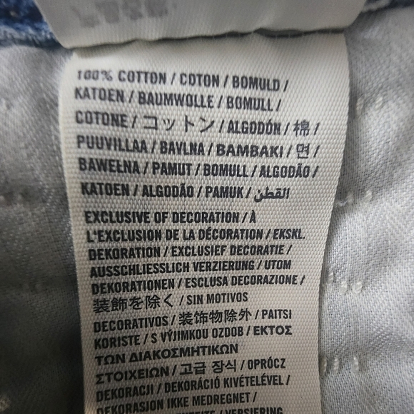 Abercrombie & Fitch Womens Distressed Beaded Pocket Short Shorts Size 2/26. - Picture 10 of 12